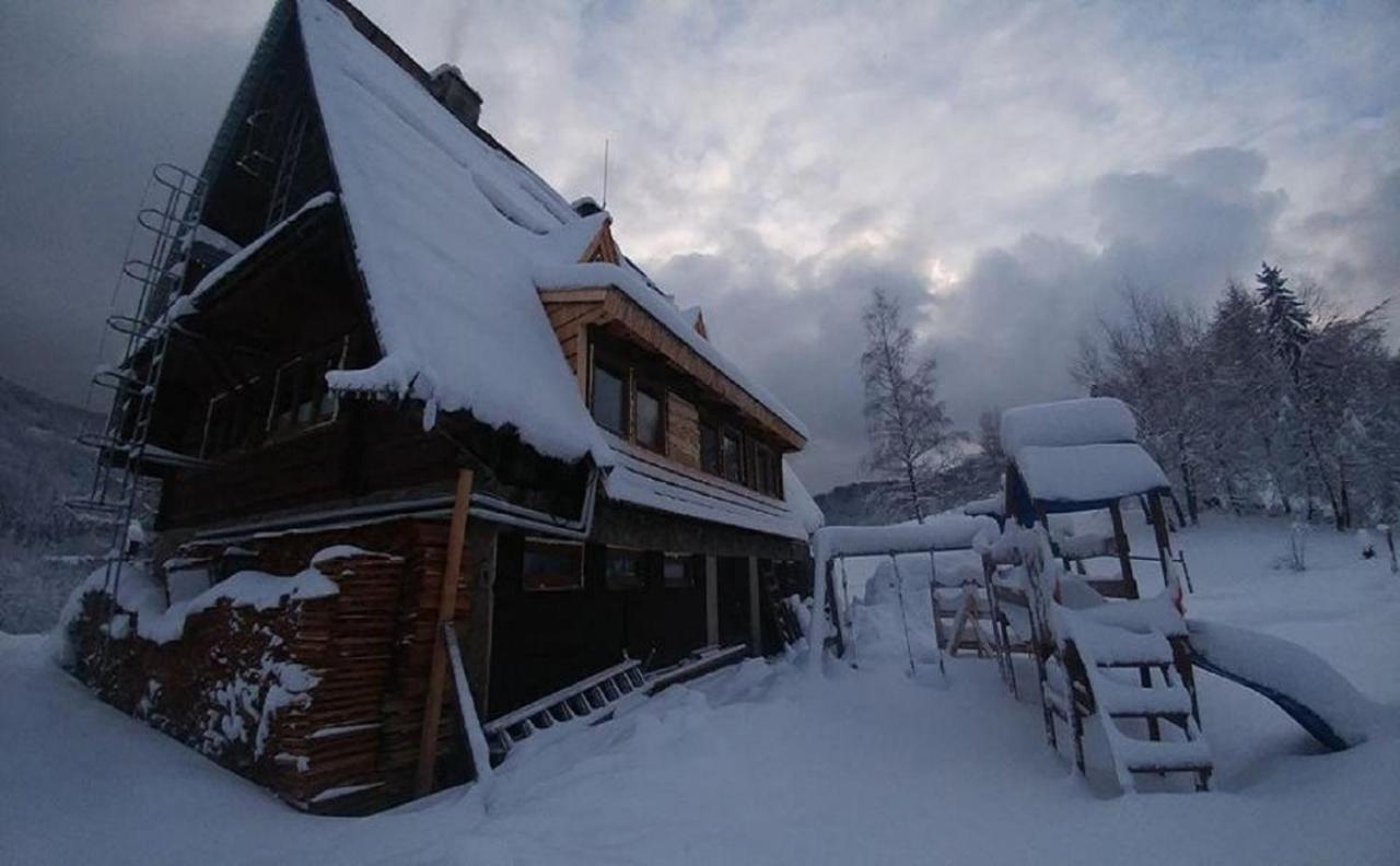 Bacowka Pttk Jaworzec Hostel Ветлина Екстериор снимка