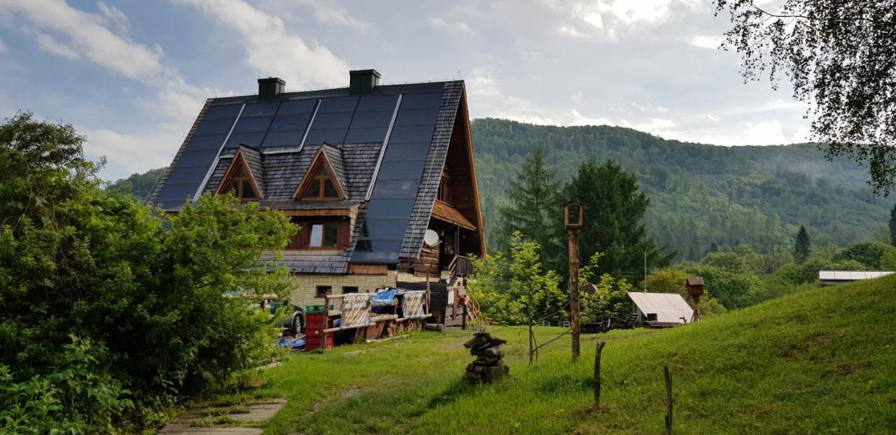 Bacowka Pttk Jaworzec Hostel Ветлина Екстериор снимка