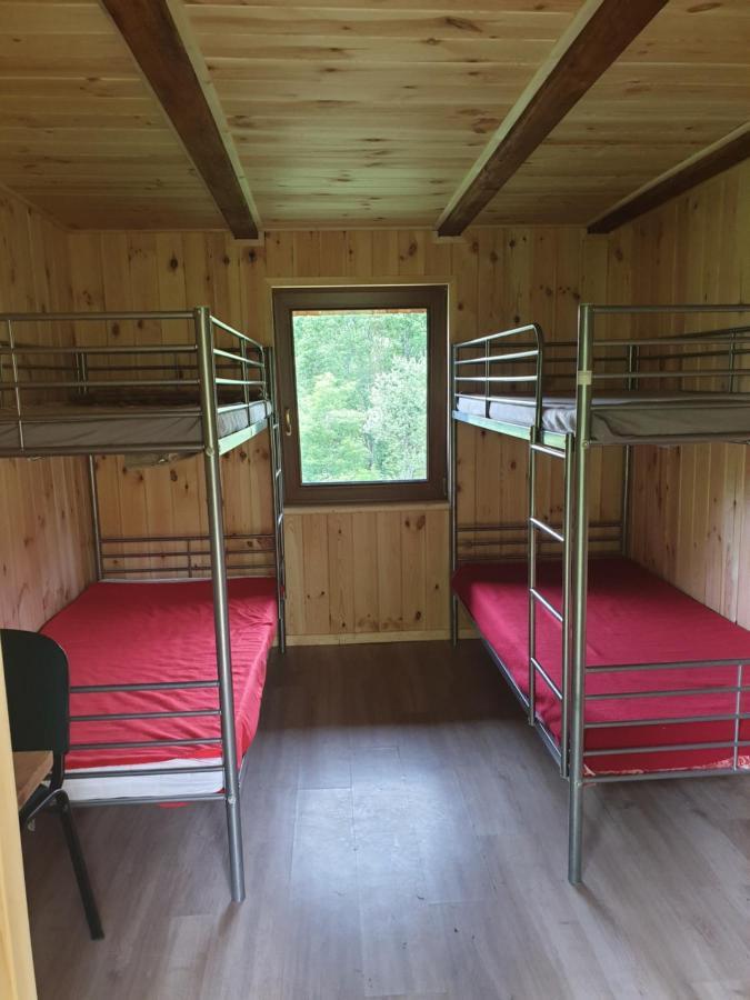Bacowka Pttk Jaworzec Hostel Ветлина Екстериор снимка