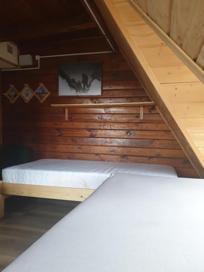 Bacowka Pttk Jaworzec Hostel Ветлина Екстериор снимка