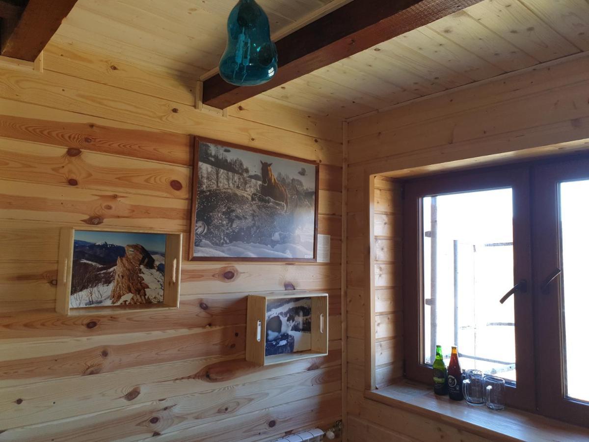 Bacowka Pttk Jaworzec Hostel Ветлина Екстериор снимка