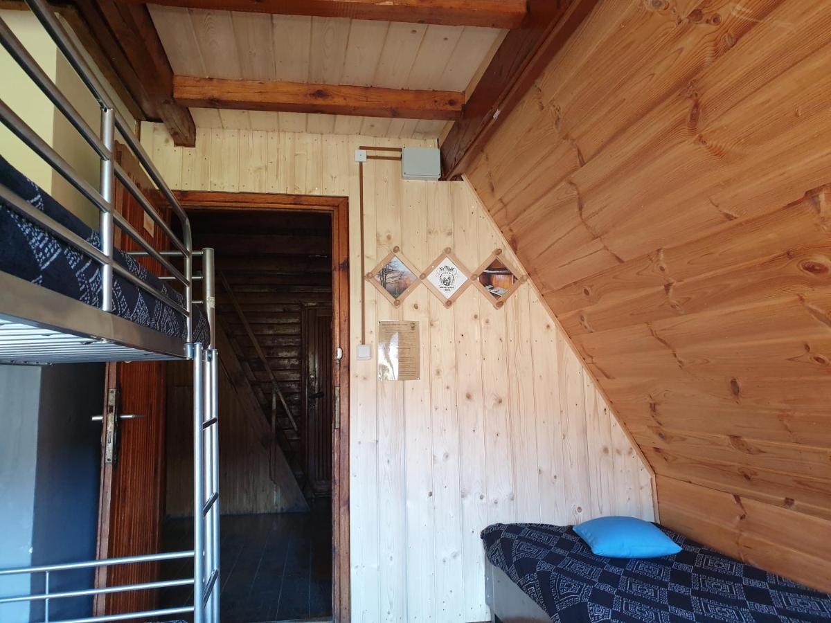 Bacowka Pttk Jaworzec Hostel Ветлина Екстериор снимка